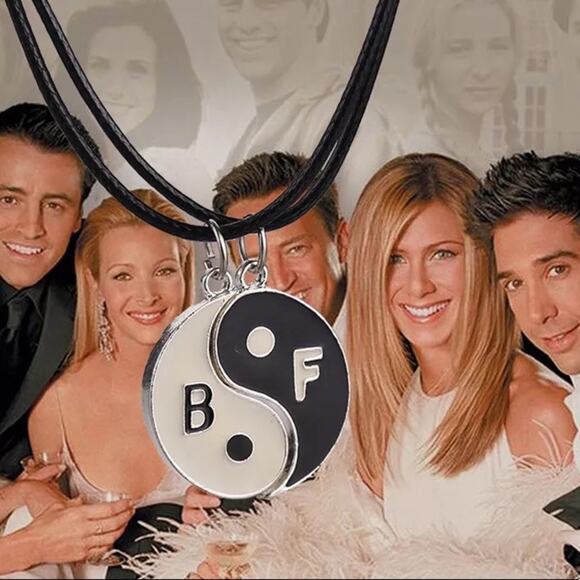 Yin and Yang Retro Y2K Best Friend Necklace Set - Picture 1 of 5